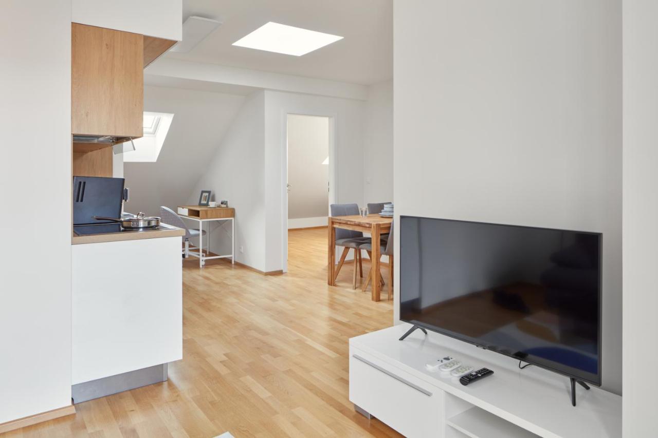 Bright Apartment In New Town By Prague Days Екстер'єр фото